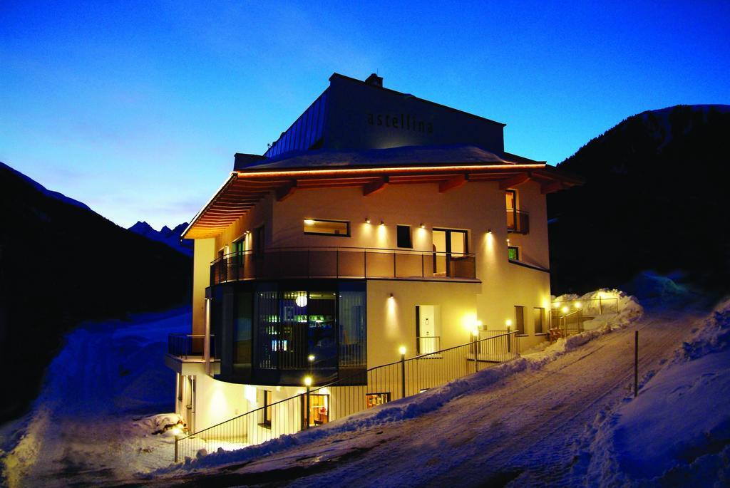 Astellina Hotel-Apart อิสชเกิล ภายนอก รูปภาพ